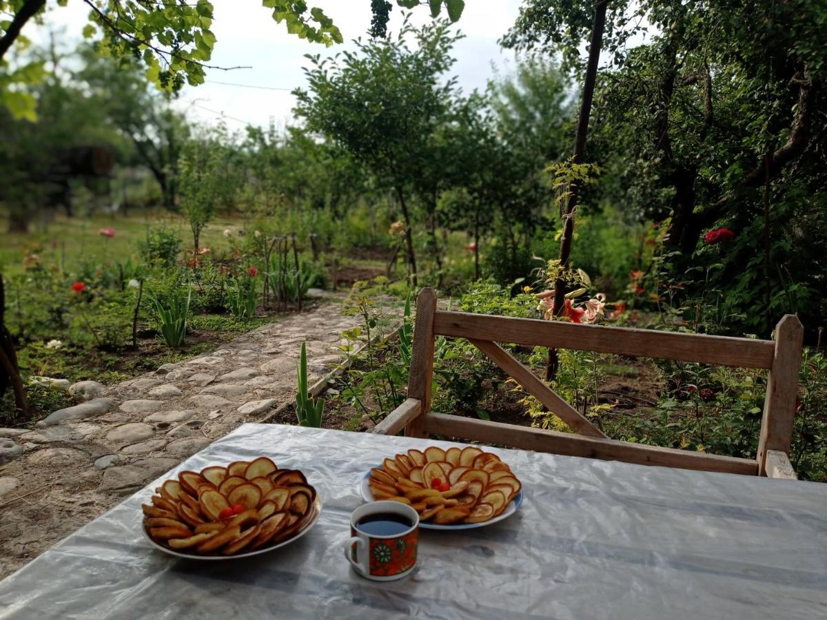 Dusheti Rose Daire Dushet'i Dış mekan fotoğraf